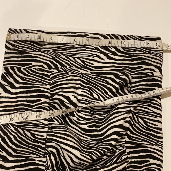 Y2K loop 18 Zebra Tube Top, Size 9/11 (M/L) - Picture 6 of 9